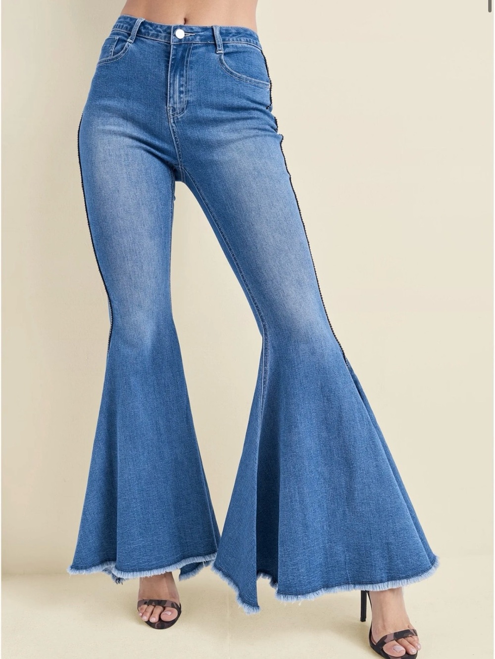 VENUS Extreme Flare Jeans - Picture 4 of 9